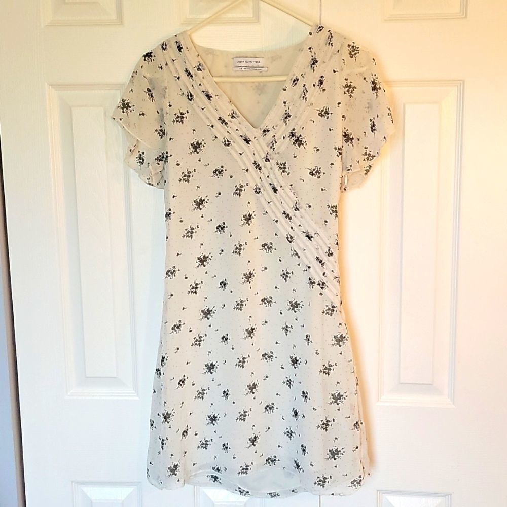 Urban outfitters floral dress size S